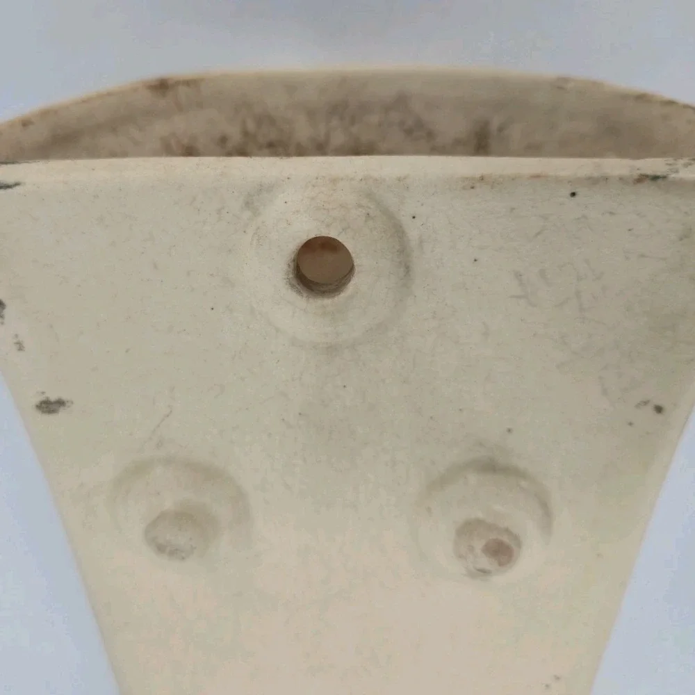 Weller Roma Wall Pocket Vase 10
